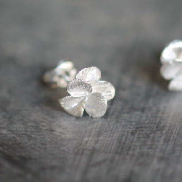 三色堇耳環 第11張的照片