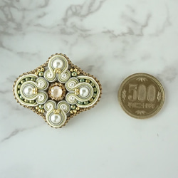 【再販】クリスタルパールのダイヤモンドブローチ/ソウタシエ刺繍/soutache/ご褒美 5枚目の画像