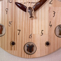 猫時計25ｃｍ ＊卓上飾りスタンド付き(現品のみ） 5枚目の画像