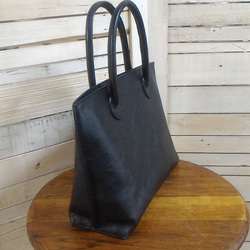 黒色外縫いのシンプルトートバッグ 6枚目の画像