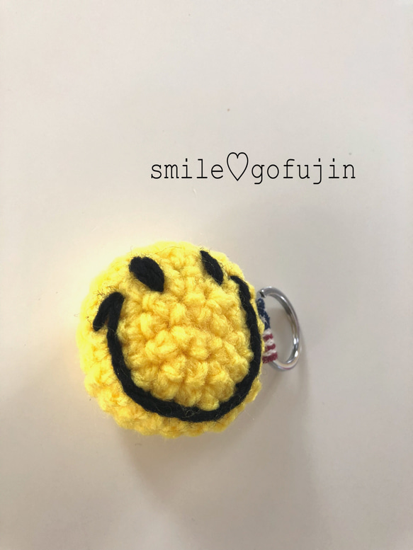 ✳︎NEW✳︎大きいお顔のニコちゃんキーホルダーyellow 2枚目の画像