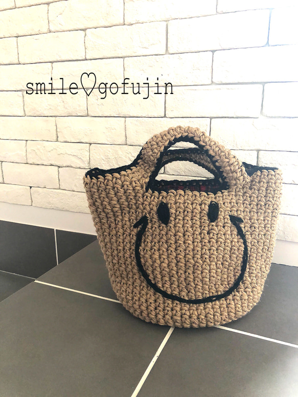 ニコちゃんマークの冬のカゴバッグ かごバッグ gofujin 通販|Creema(クリーマ) 7933678 ニコちゃんマークの冬のカゴバッグ かごバッグ gofujin 通販|Creema(クリーマ) 7933678