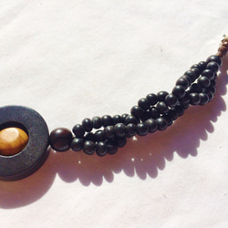 天然石ｘウッドビーズ羽織紐（カマゴンxブラックストーン） 男女兼用　羽織り留め 1枚目の画像