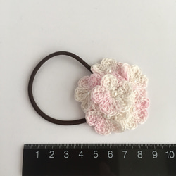 編み小花のヘアゴム ピンクミックス 3枚目の画像