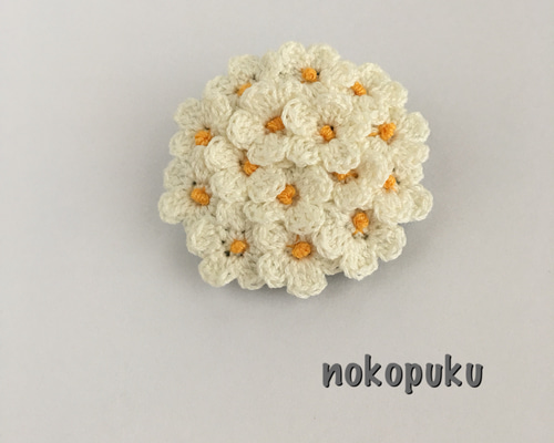 FOXEY定番 FLEUR 小さなお花のブローチ クリア FOXEY BOUTIQUE(フォクシー） Fleur お花のブローチ 26645