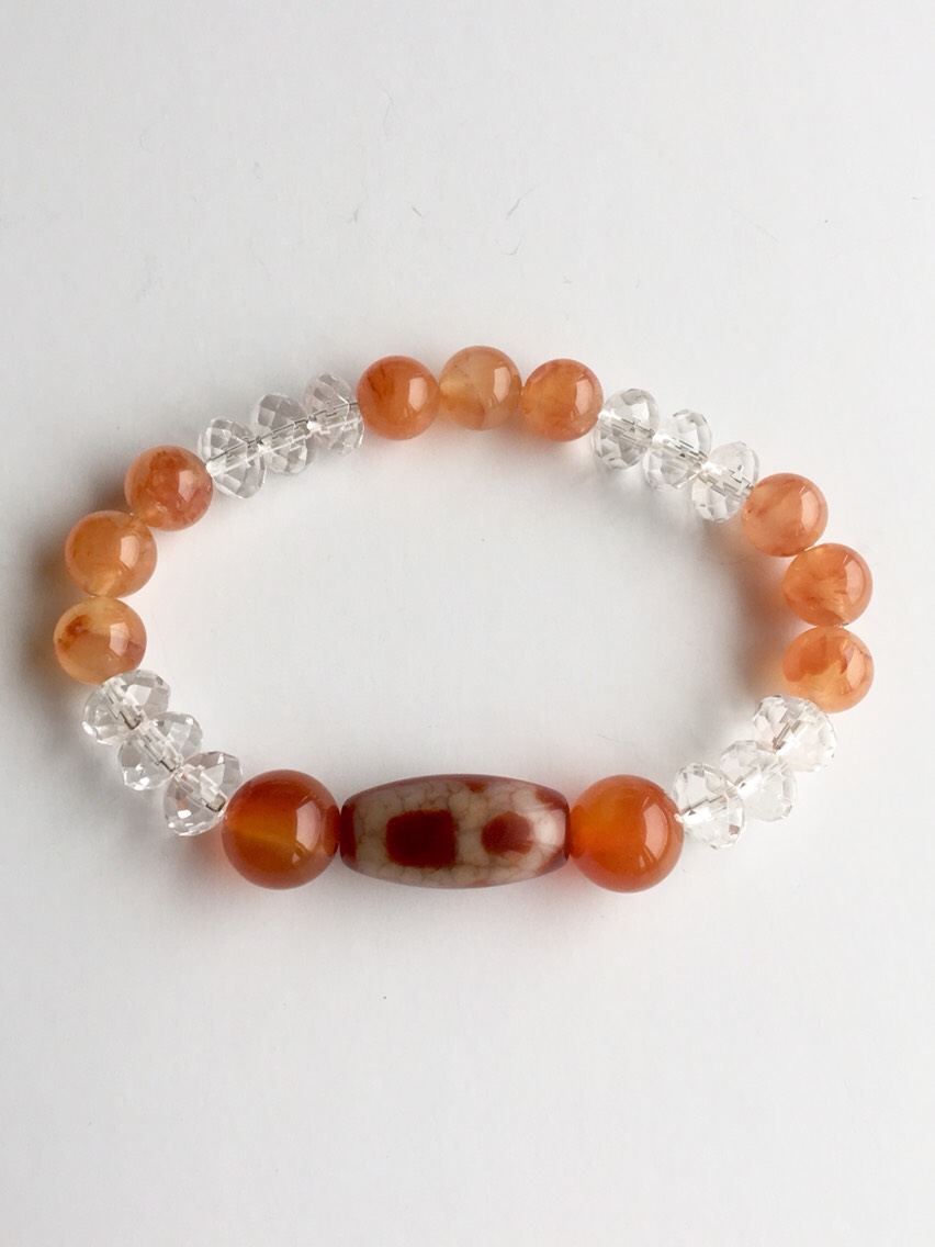 7月の誕生石カーネリアンと財神天珠のブレスレット