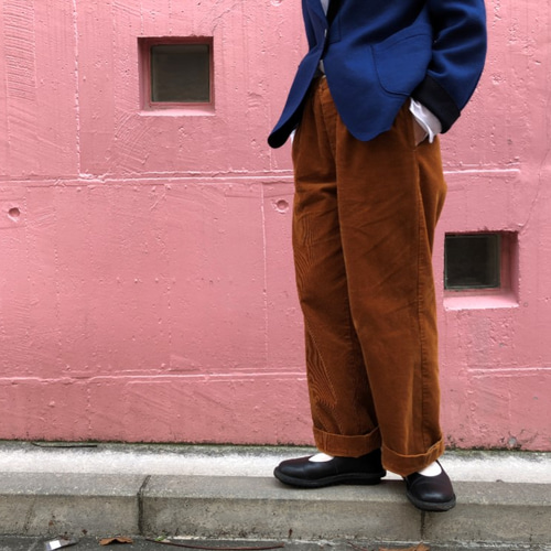 グッチ、キャメル色 パンツ、コーデュロイ TUMUGU（ツムグ） 太畝コーデュロイ 9分丈パンツ / レディース