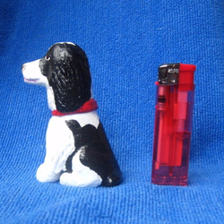 イングリッシュ・スプリンガー・スパニエル（W/B）粘土素材／犬人形 2枚目の画像