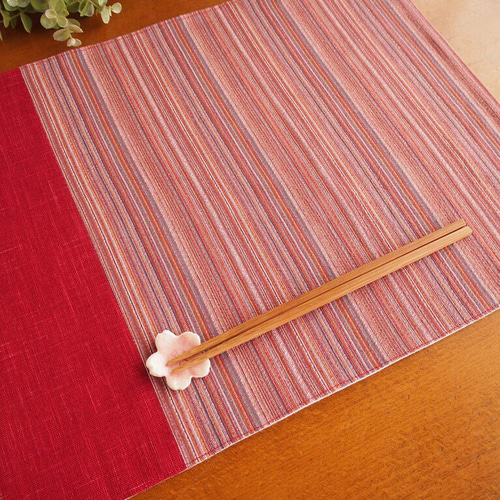 赤い編み目模様のランチョンマット ランチョンマット 夢つづり 赤 44×30cm<br><br>No.002958｜Dish