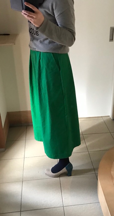 タック入り総ゴムガウチョパンツ 6,240円