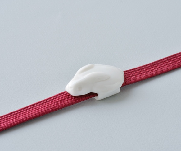 白磁の帯留（白ウサギ） 2枚目の画像