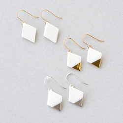 白磁金彩ピアス- diamond plate / bright gold -14kgf 6枚目の画像