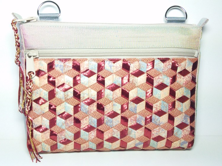 東雲色の空の ポシェット