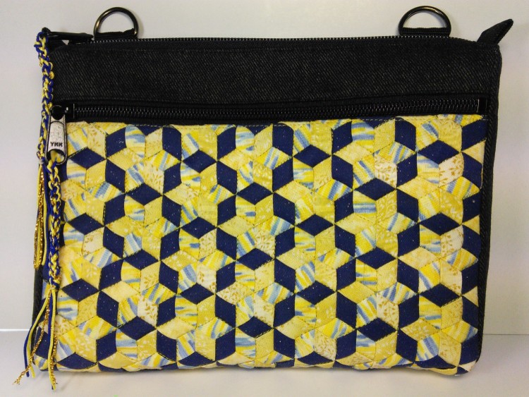 ビタミンイエローで元気にお出かけ！