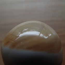 沖縄産夜光貝　ビーズ　変形球型 3枚目の画像