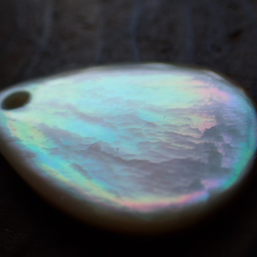 白蝶貝のトップ フィリピン産白蝶貝 滴型ペンダントトップ ペンダントトップ