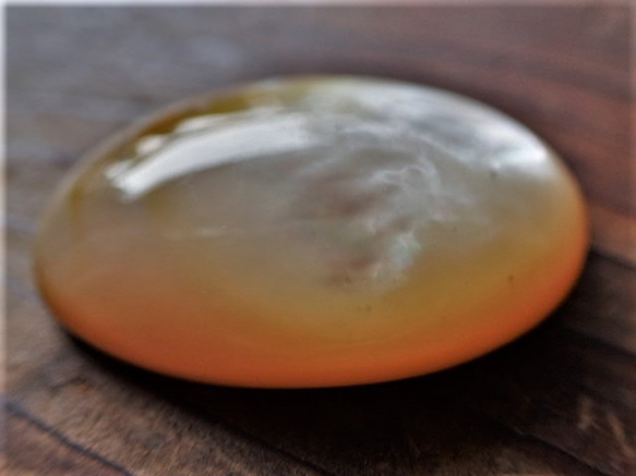 白蝶貝=マザーオブパール 穴なしパーツ　極厚8.5㎜楕円型 8枚目の画像