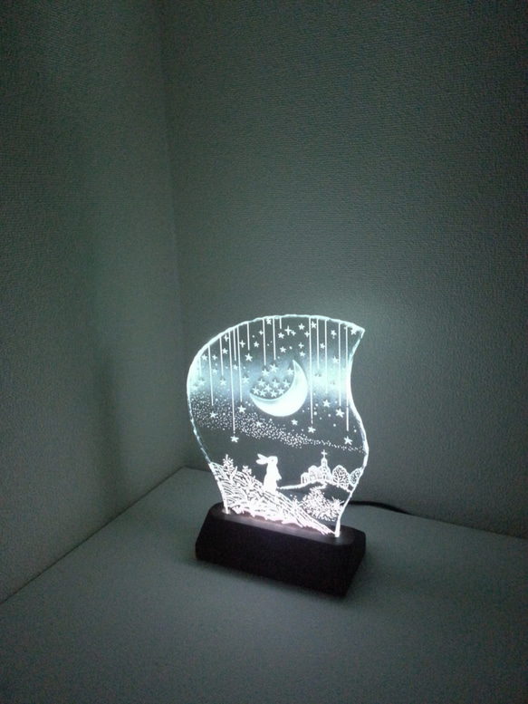星降る夜・ウサギ　ガラスエッチングパネル Mサイズ・LEDスタンドセット 3枚目の画像
