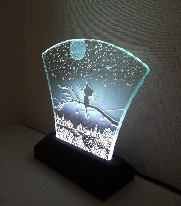 星降る夜・ネコ　ガラスエッチングパネル（満月） Mサイズ・LEDスタンドセット　（ねこ・猫） 3枚目の画像