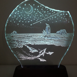 星降る夜・ペンギン　ガラスエッチングパネル Mサイズ・LEDスタンドセット（ランプ・ライト・照明 1枚目の画像