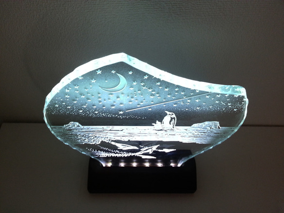 星降る夜・ペンギン　ガラスエッチングパネル Mサイズ・LEDスタンドセット（ランプ・ライト・照明 2枚目の画像