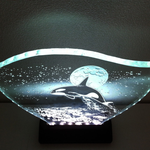 星降る夜・シャチ （ガラス：Mサイズ） SCULPTORIUM ガラスエッチング