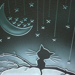 星降る夜・ネコ　ガラスエッチングパネル（三日月） Lサイズ・LEDスタンドセット　（ねこ・猫） 2枚目の画像