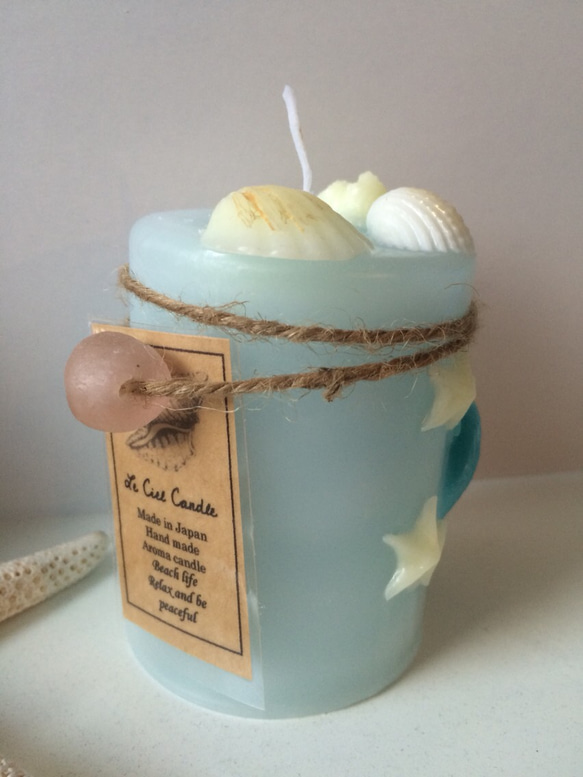 Blue beach candle 第1張的照片