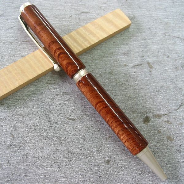 【ホンジュラスローズウッド】木軸ボールペン　木目が美しい【即日発送】　　　　　　　　　　　　　　　　シャープペン変更可
