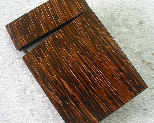 天然　木製 名刺入れ 古材　栃　廃材　メンズ　希少 天然 木製 名刺入れ 古材 栃 廃材 メンズ 希少