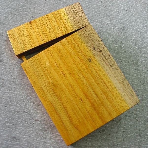 【櫨】木製名刺入れ　鮮やかな黄色が珍しいレアもの【即日発送】 4,800円