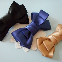 バレッタ　ロイヤルブルー　新品未使用　サテン バレッタロイヤルブルー新品未使用サテン