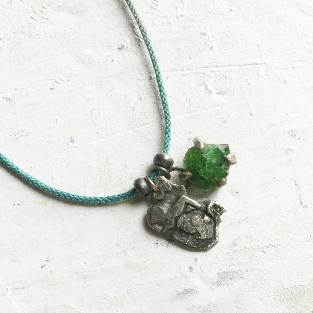 ダイオプサイト原石　チョーカー&ネックレス