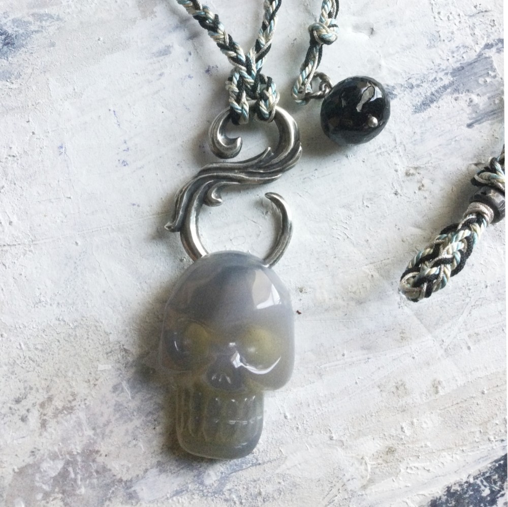 silverのS字フック　ドクロストーン　アゲート