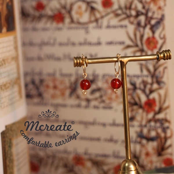 みっちゃん ♦︎14kgfMOPカービングフープイヤリング みっちゃん 様専用♦︎14kgfMOPカービングフープイヤリング