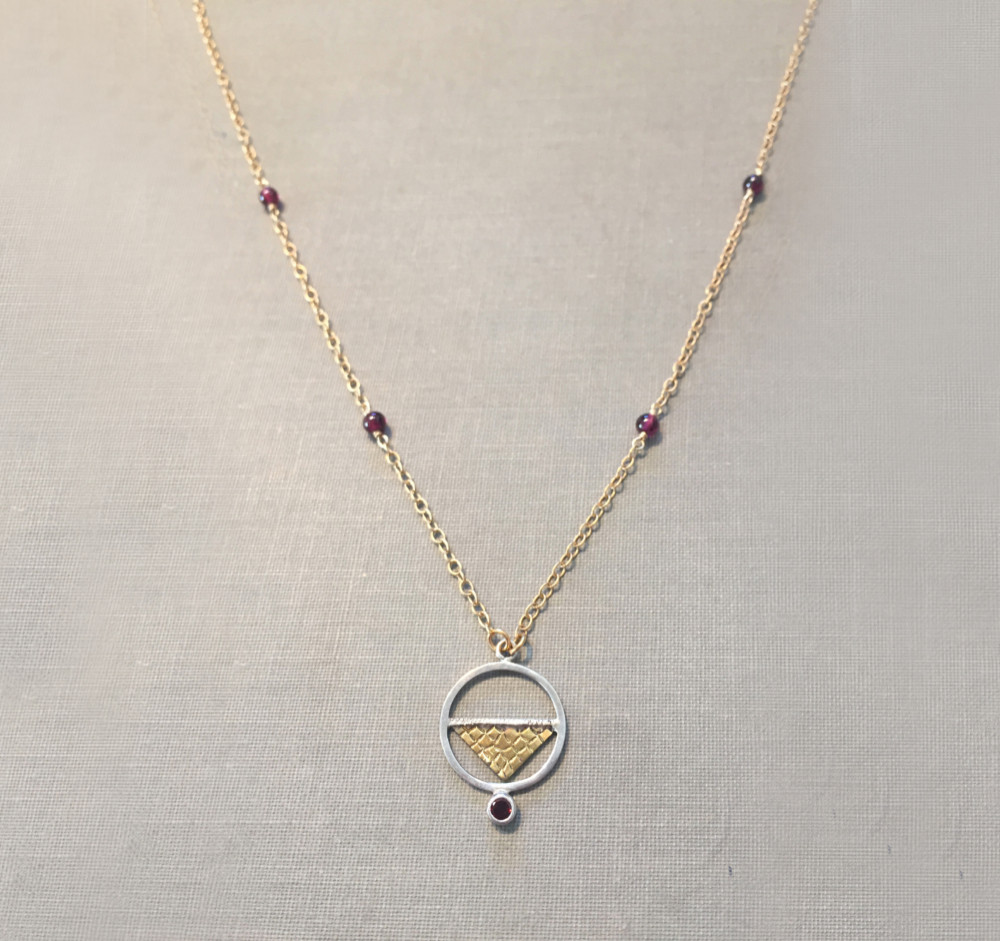 【1点もの】composition　ガーネットネックレス