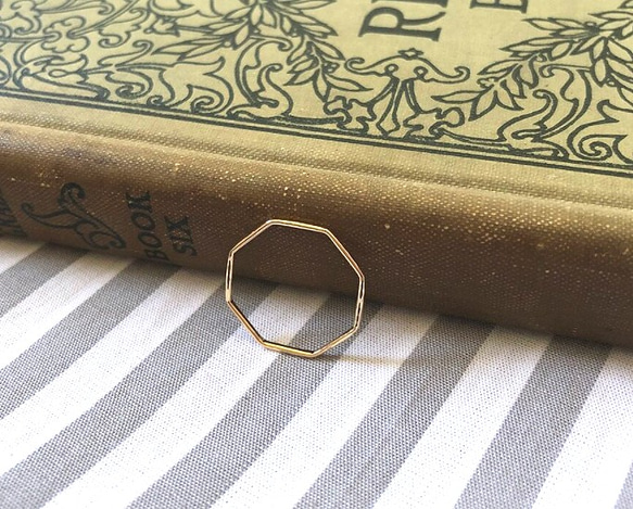 エメラルド 八角形 K18リング 八角形のK18イエローゴールドリング 指輪・リング Mirisa 通販 9102852