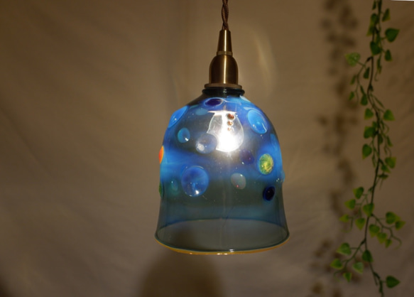 耐熱ガラスのランプシェード 水玉あおみどり 1枚目の画像