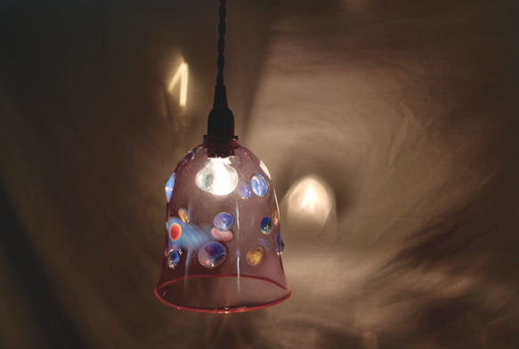 耐熱ガラスのランプシェード 水玉うす紫 3枚目の画像