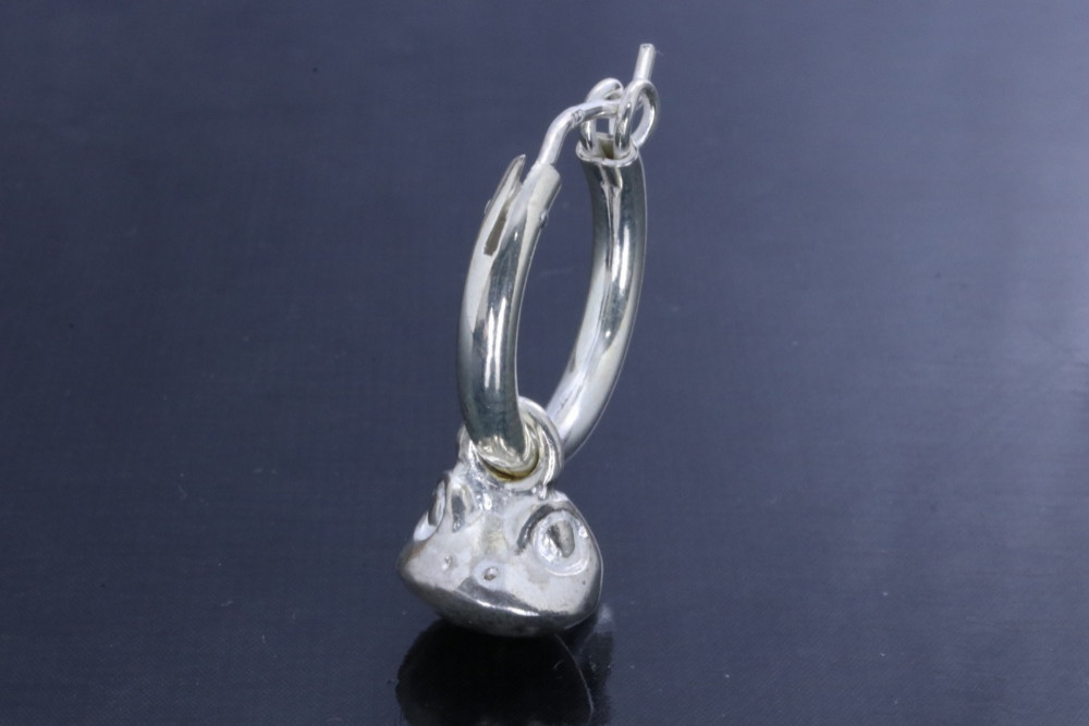 ピアス レディース : 蛙玉ピアス 1ヶ シルバー