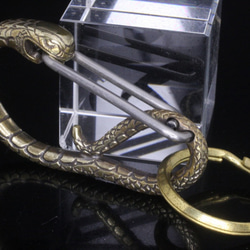龍頭 蛇カラビナ 真鍮 キーホルダー キーフック スネーク ギフト 3枚目の画像