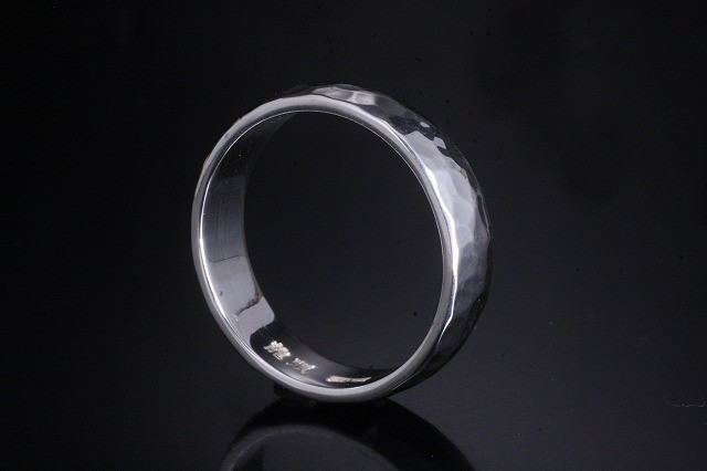 【刻印無料】 指輪 メンズ レディース : 甲丸 丸 鎚目 シルバー リング 5mm幅 4～27号 シンプル