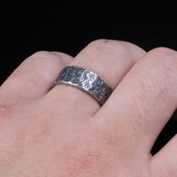 【刻印無料】 指輪 メンズ : 小花 鎚目 シルバー リング 8mm幅 4～27号 シンプル 6枚目の画像