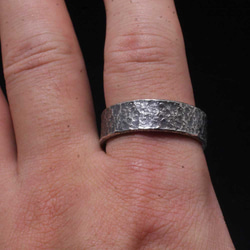 【刻印無料】 指輪 メンズ : 岩石丸 鎚目 シルバー リング 8mm幅 4～27号 シンプル 4枚目の画像