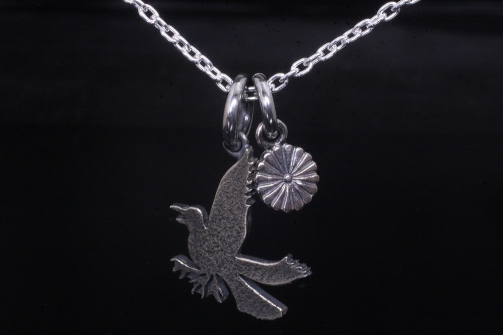 ネックレス メンズ : 八咫烏 × 菊紋 ペンダント トップ