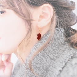 半額SALE【訳あり・選べる】なつめ風　レッドアゲート　大粒マーキス　サージカルステンレスフックピアス 8枚目の画像