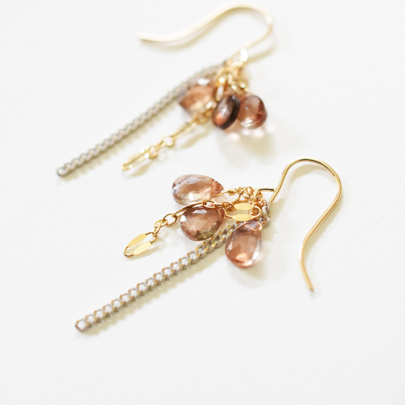 【數量有限，耳環可換】稀有色♪紅柱石手術不銹鋼鉤耳環 第3張的照片