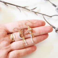 【數量有限，耳環可換】稀有色♪紅柱石手術不銹鋼鉤耳環 第6張的照片