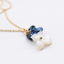 【數量有限】2款藍晶石和白珍珠花手術不鏽鋼項鍊40厘米 第6張的照片