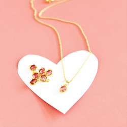 【残り9・濃い色】宝石用ルース　ハニーピンクカラー　ピンクトルマリン　ラウンド枠留め　サージカルステンレスネックレス 4枚目の画像